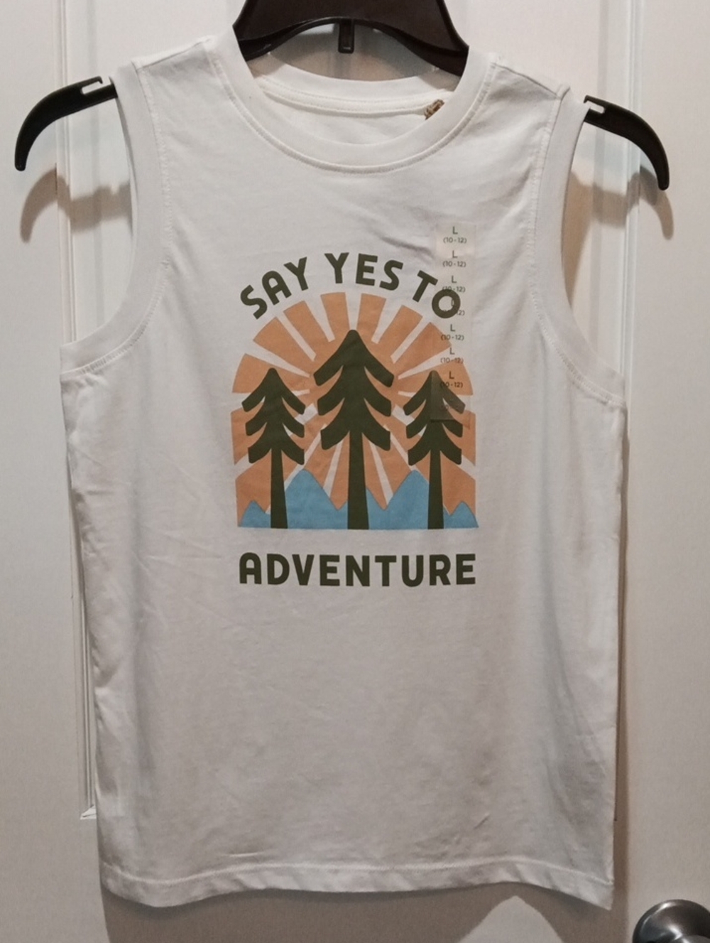 dip White Tank Top with Green Trees and Peach Sunburst